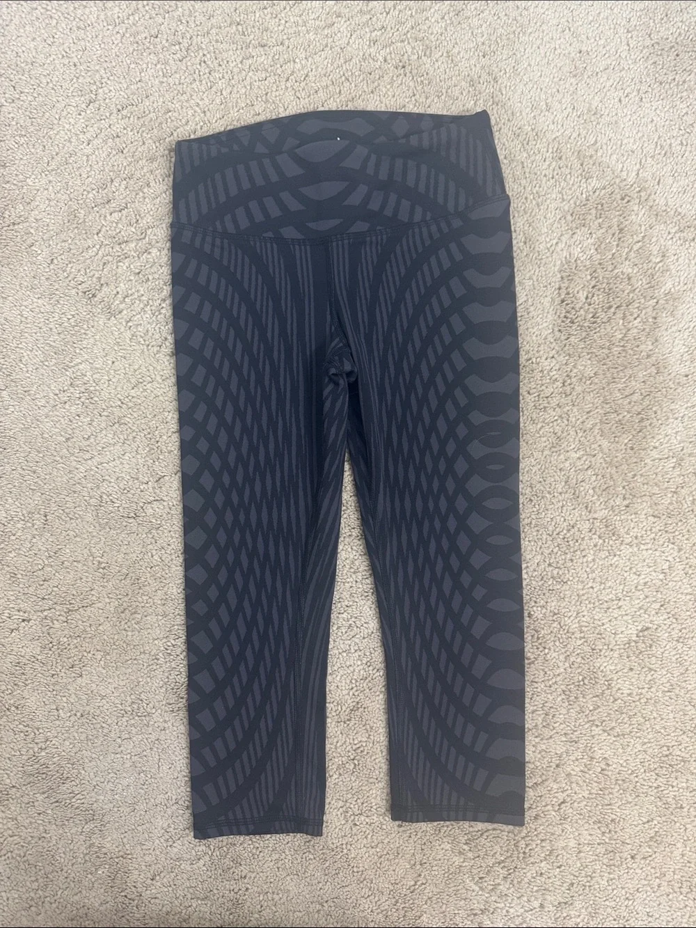 ALO Yoga Crop Leggings size XS